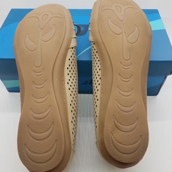 New Cliffs Flat by White mountain - Picture 5 of 6